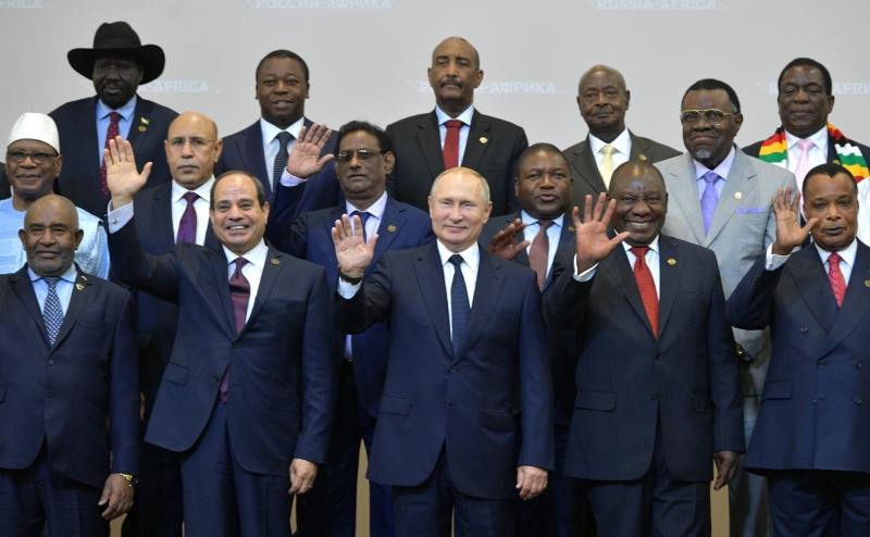 Владимир Путин и африканские дипломаты