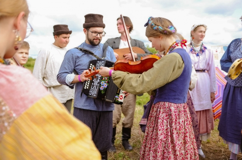 Уникальный фольклорный фестиваль «Фолк-Кемп Open air»