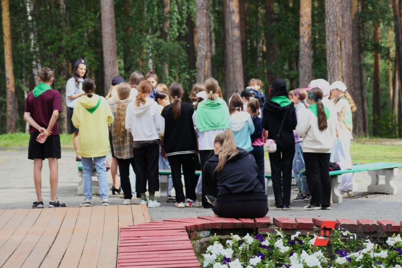 Педагога накажут за недопустимое поведение