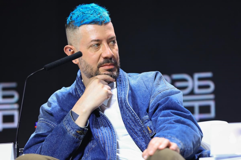 Артемий Лебедев