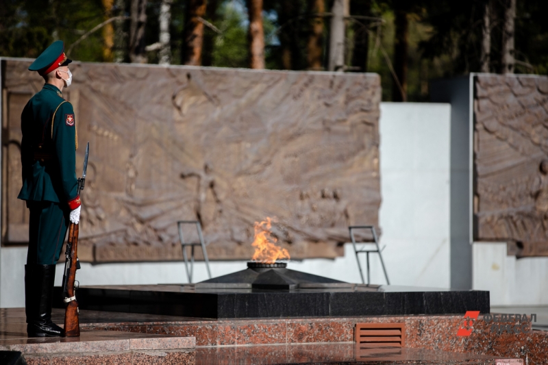 Историк об отношении неонацистов к памятникам ВОВ: «Для них все мемориалы - память о своем поражении»