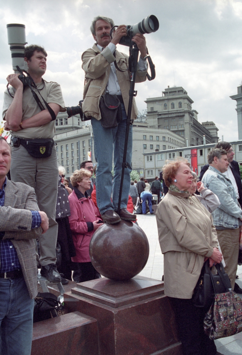 Земляниченко и Юрченко сняли фоторепортаж о событиях августа 1991 года в СССР
