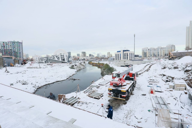 Пешеходный мост у Ледовой арены станет частью прогулочной зоны