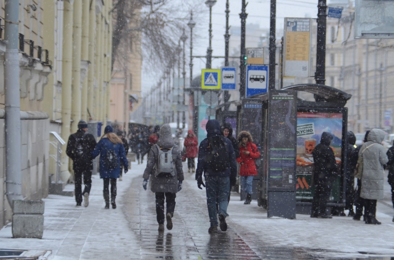 Снег в городе