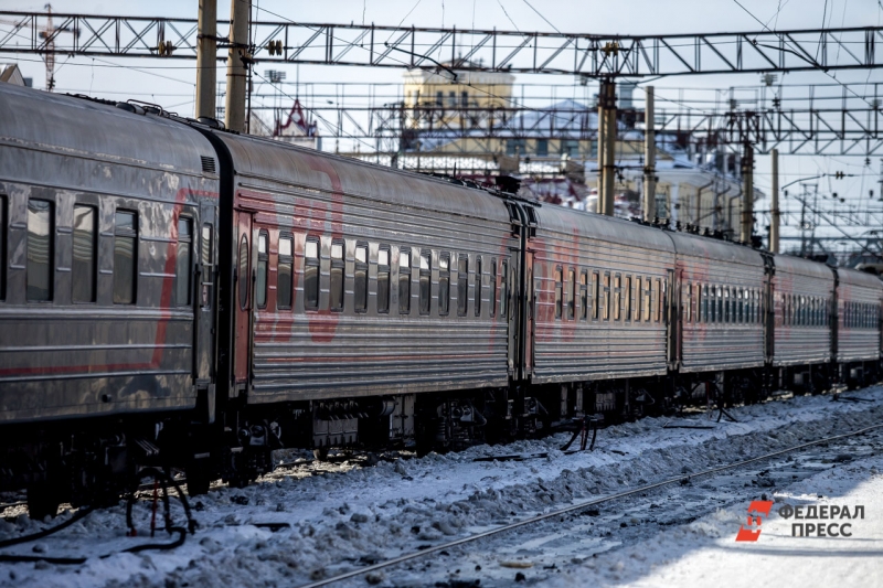 В вагонах поезда находилось около 150 пассажиров