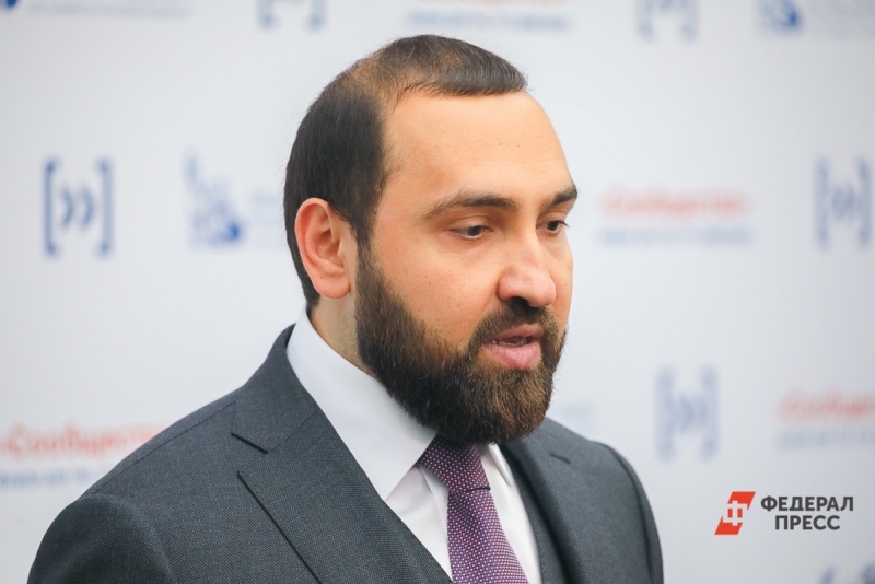 Депутат Хамзаев