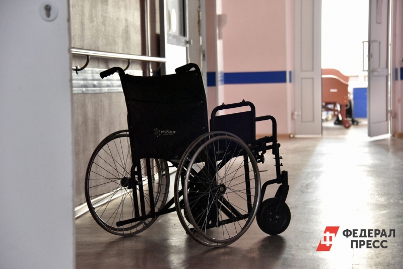 больница, инвалидное кресло