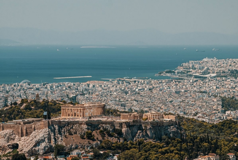 Афины в центре всей Греции и даже Вселенной. Вазапись с ценами Афины. Метров афинах