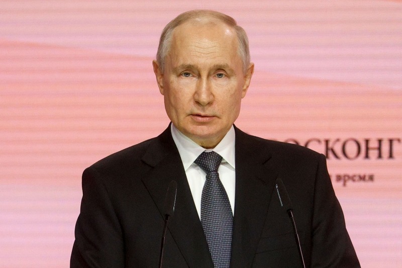 Согласно новому указу Путина, счета определенного типа нельзя арестовать