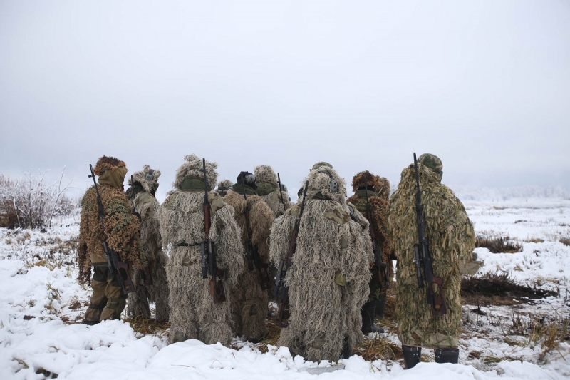 Военнослужащие