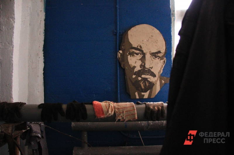 Фотограф оцуп пётр адольфович. Владимир ильич ленин арест. Владимир ильич ленин 1917—1924. Ленин 1893. Вандалы осквернили памятник ленина.