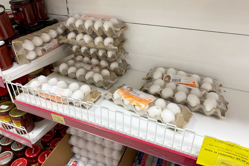 Яйца в магазине