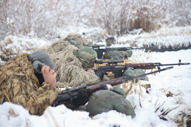 Военнослужащие