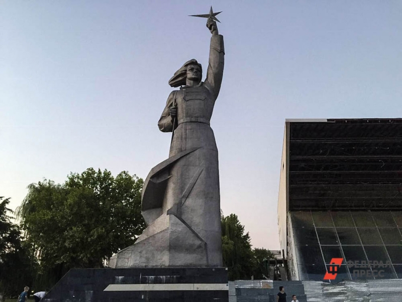 В Краснодаре перенесут 16-метровую статую