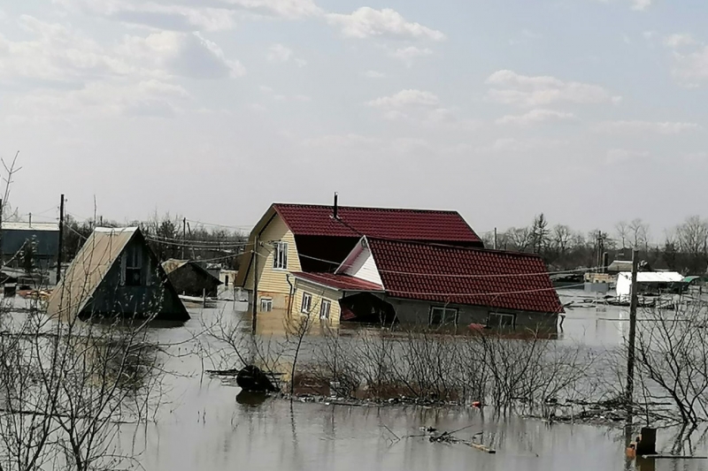Наводнение затопило дома в Курганской области
