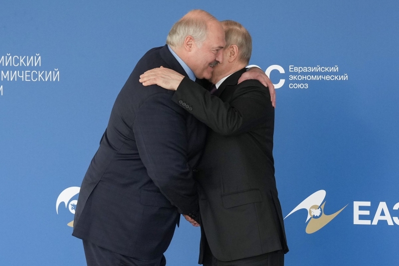 Президент Республики Беларусь Александр Лукашенко и президент РФ Владимир Путин