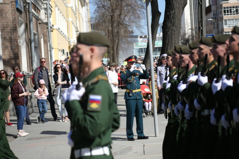 Военные