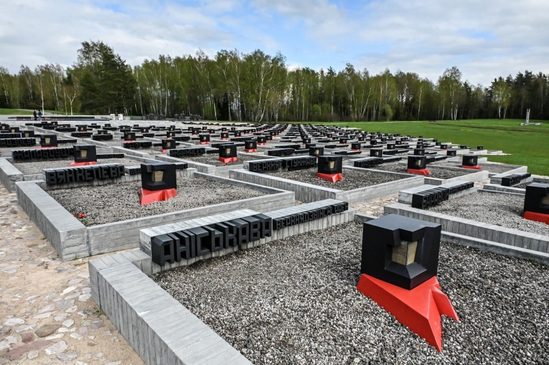 Каждый квадрат – деревня в Беларуси, сожженная фашистами и не восстановленная с землей с пепелища