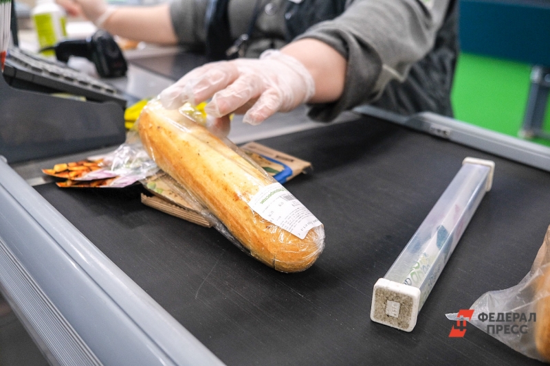 Диетолог посоветовала не хранить хлеб в пластиковой упаковке
