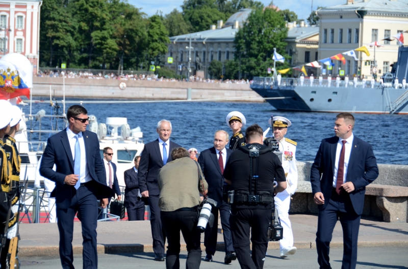 Президент Владимир Путин пожелал военным новых побед