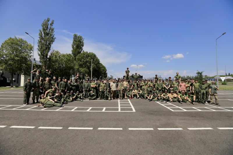 В первый день акции «Служу Отечеству» к ней присоединились более 30 регионов страны