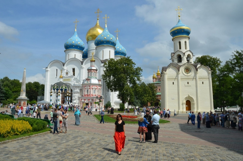 В Троице- Сергиевой лавре находится Московская духовная академия