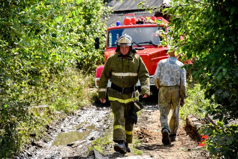 Спасатели начали откачку воды из подтопленных районов