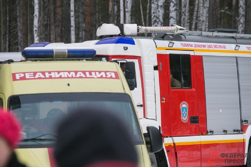 В результате взрыва и обрушения здания пострадали минимум 10 человек