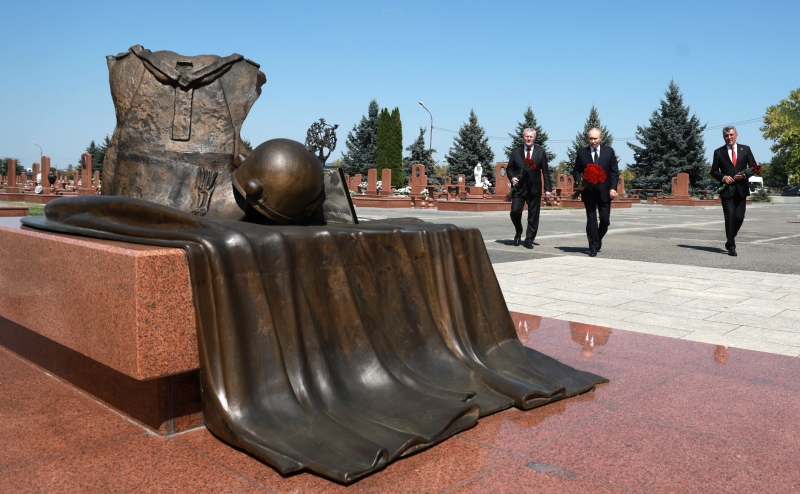 Мемориал Аллея ангелов в Беслане