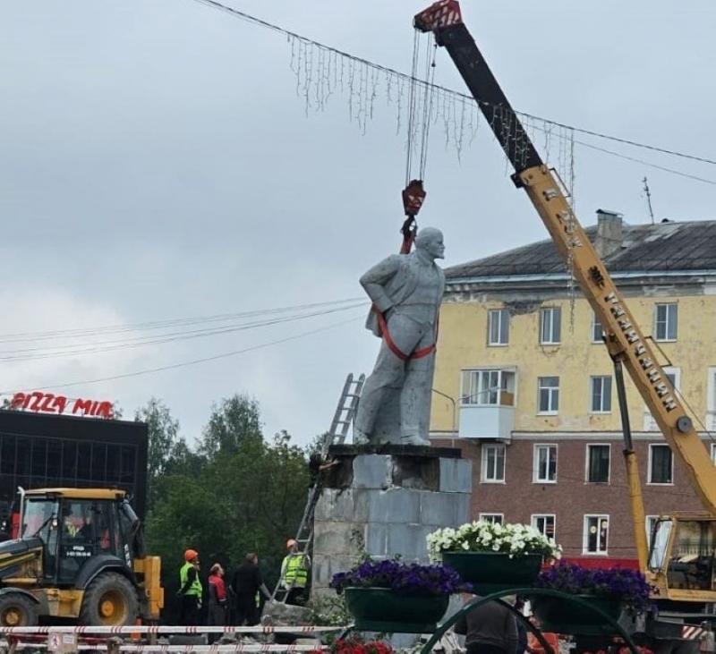 памятник Ленину в Ревде