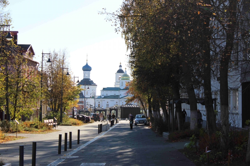 Но городу не хватает полноценной пешеходной улицы – это факт