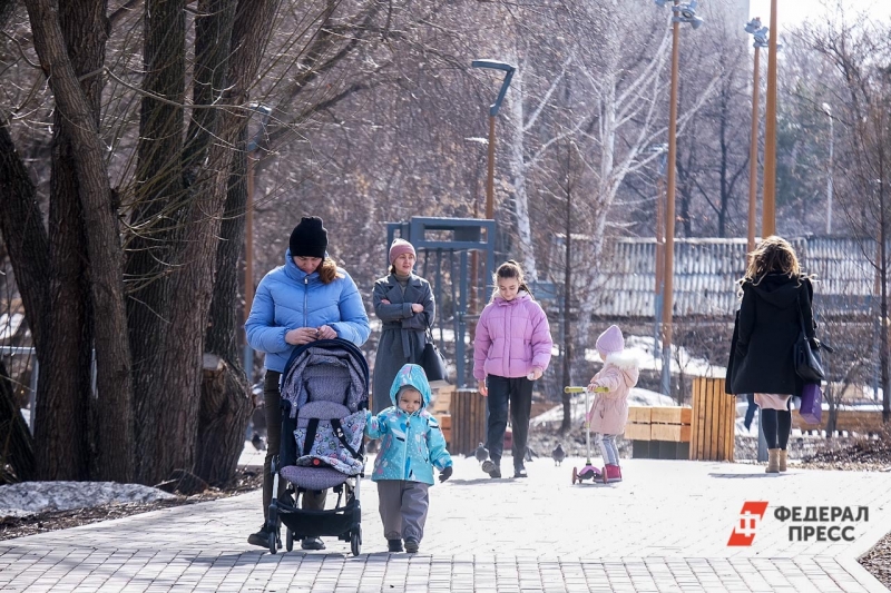 Мама с ребенком