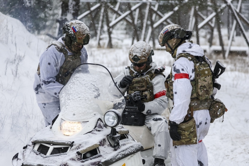 Военнослужащие