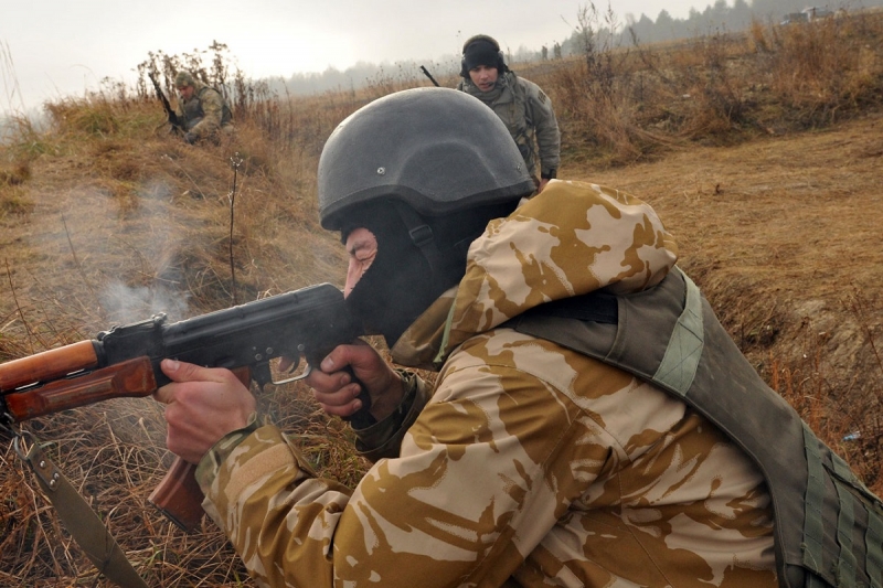 Военнослужащий