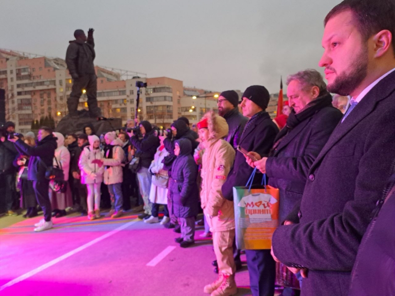 Память легендарного летчика увековечили в столице