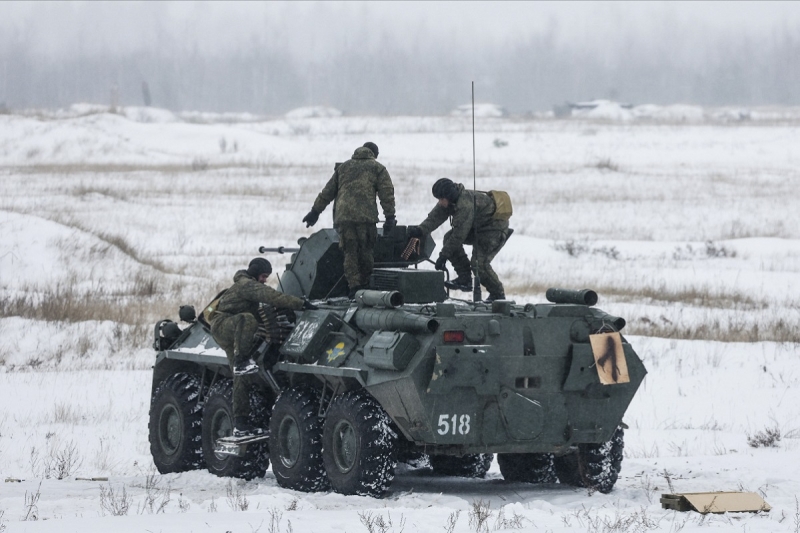 Военнослужащие