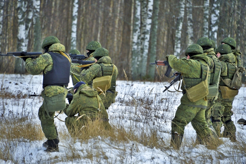 Военнослужащие