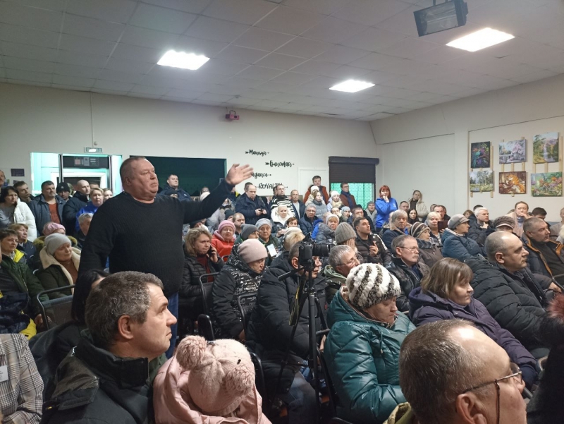 Многие жители задавали вопросы о компенсациях за изъятие участков