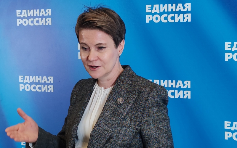 Елена Шмелева