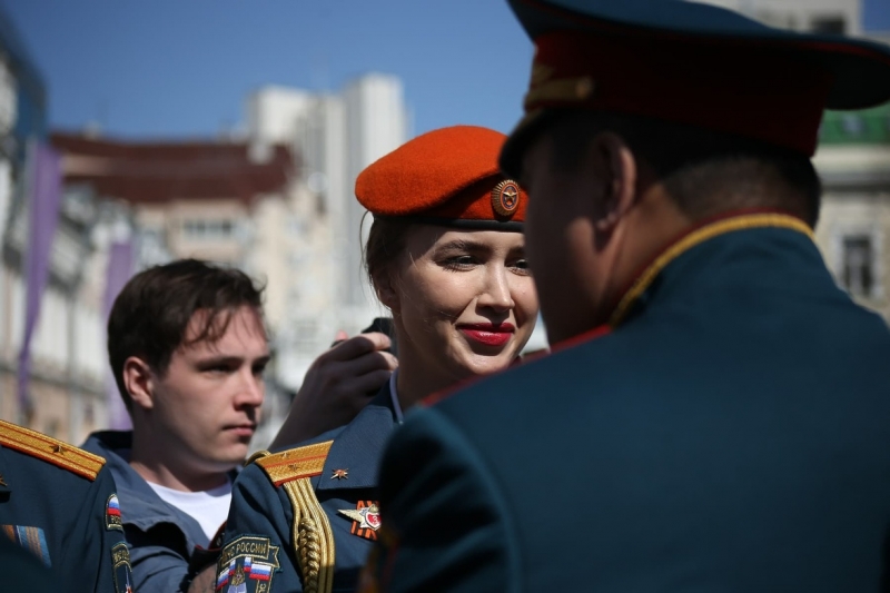 военные