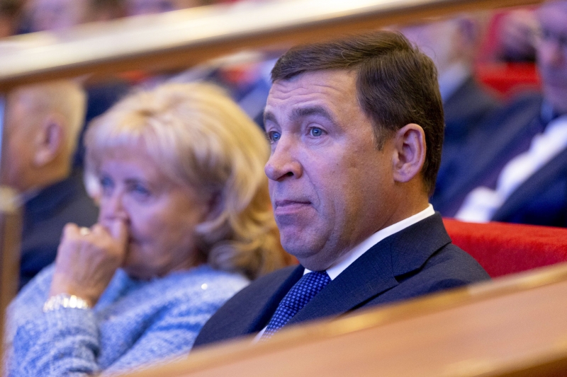 Слухи не влияют на работу губернатора Евгения Куйвашева