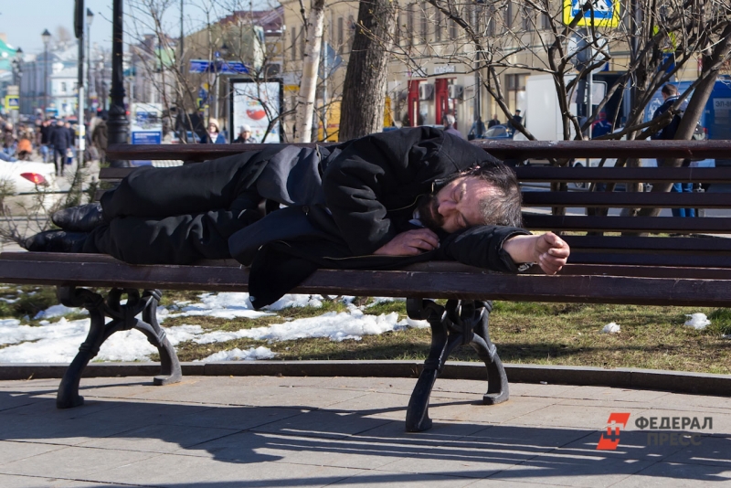 Екатеринбург вновь начинает захлестывать волна социальных болезней