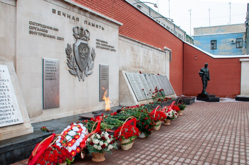 Мемориал погибшим сотрудникам милиции в Самаре