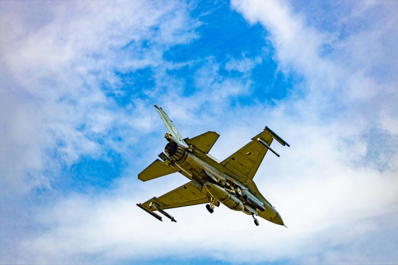 F-16