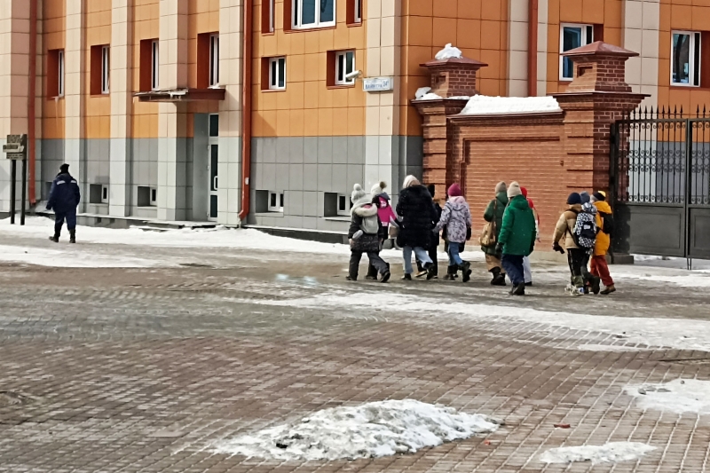 Как принять в свой дом ребенка из детского дома, посоветовала психолог