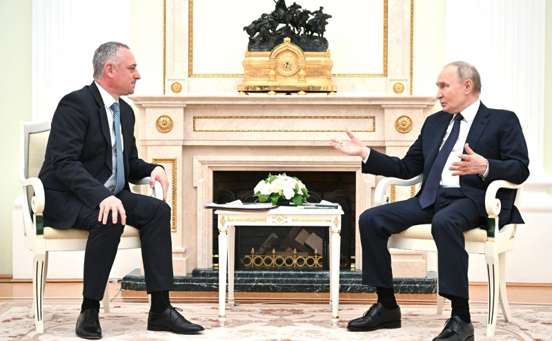 Путин и Гунба