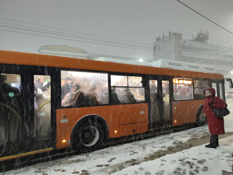 Екатеринбург завалило снегом