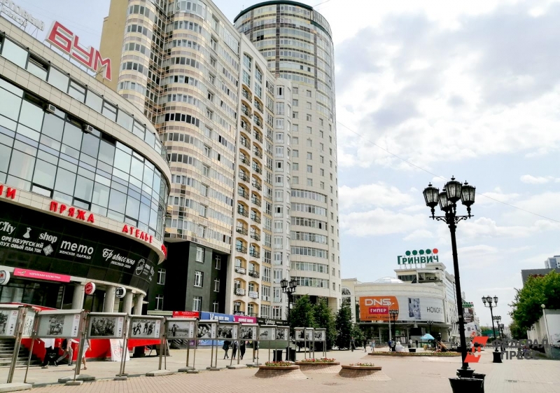 В Екатеринбурге работают 44 торговых центра