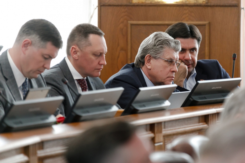 Депутаты