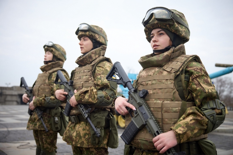 Военные